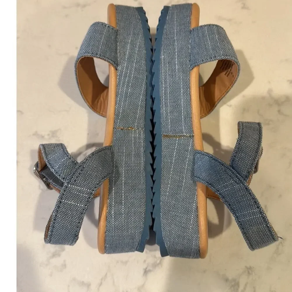Old Navy Sandals Girls Size 13 Blue Chambray Denim Platform summer coastal